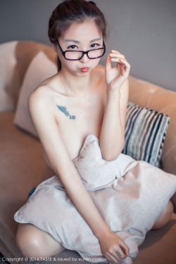 狂打女仆屁股调教女仆游戏